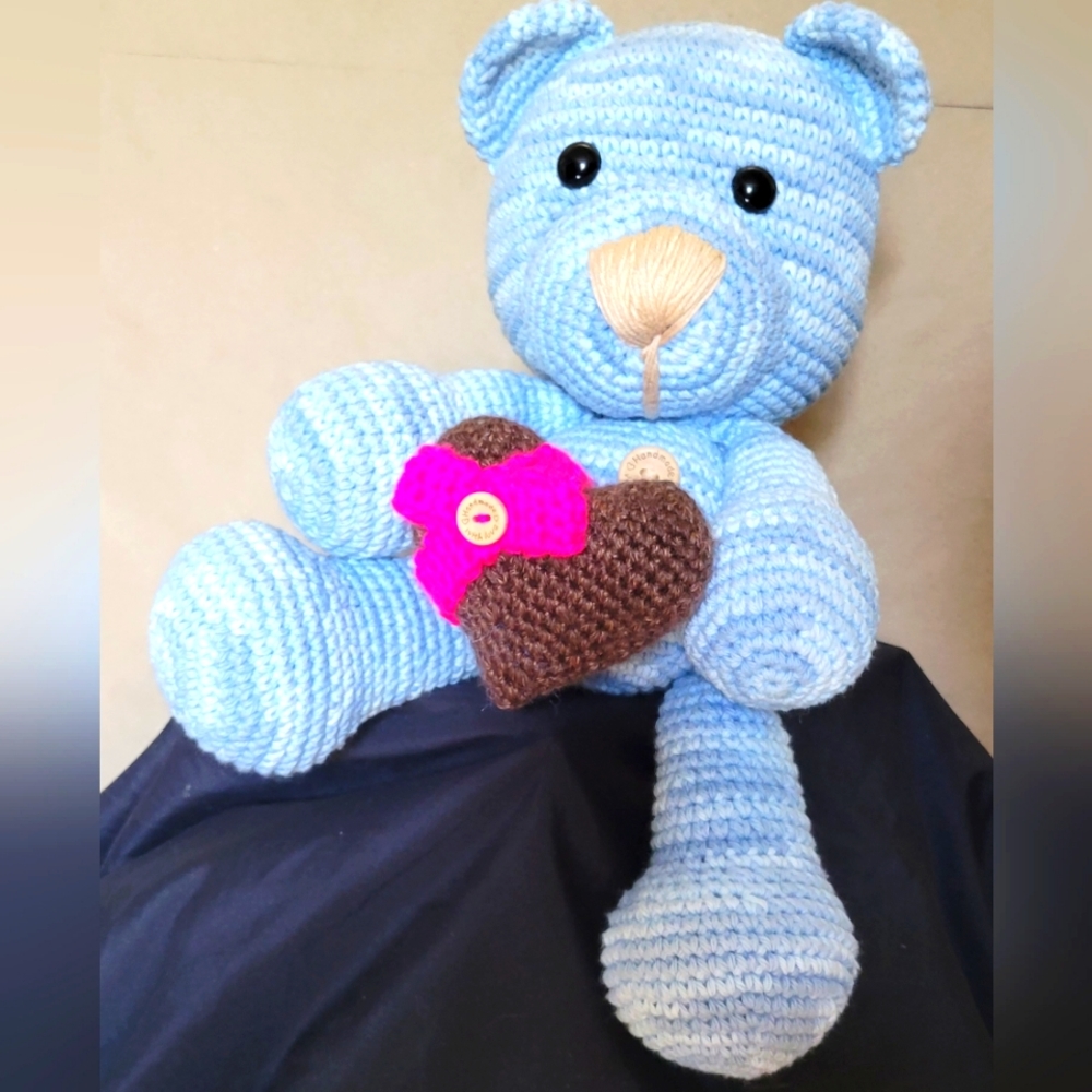 Handmade teddy bear - Picture 3 of 3